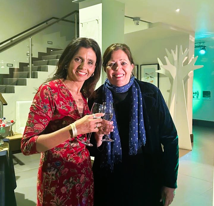Sarah Browne and Dr Bev Evangelides in the Reddam House Waterfall ELS atelier